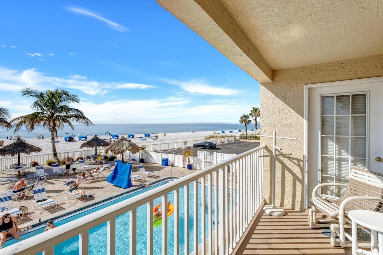 106 Beach Place Condos St. Pete Beach Exteriér fotografie