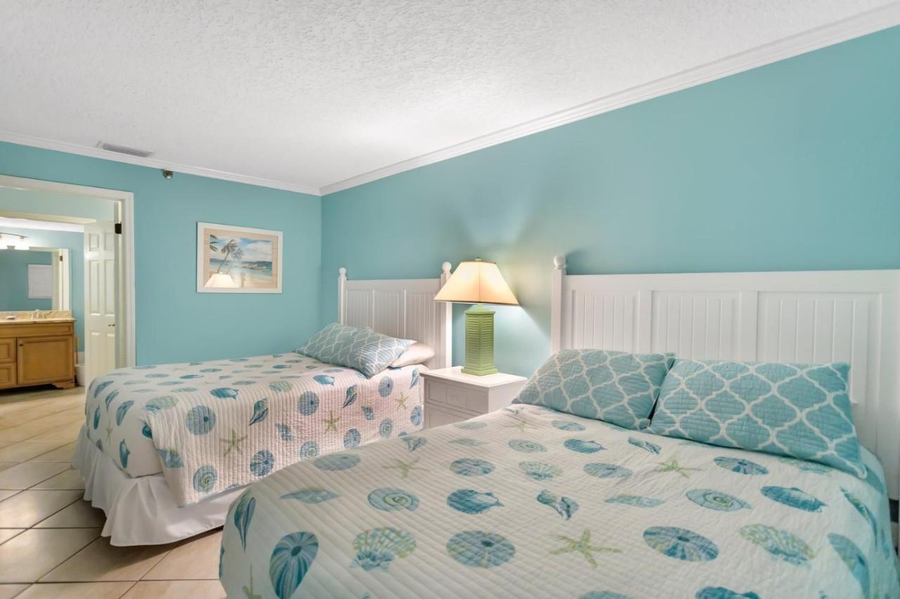 106 Beach Place Condos St. Pete Beach Exteriér fotografie
