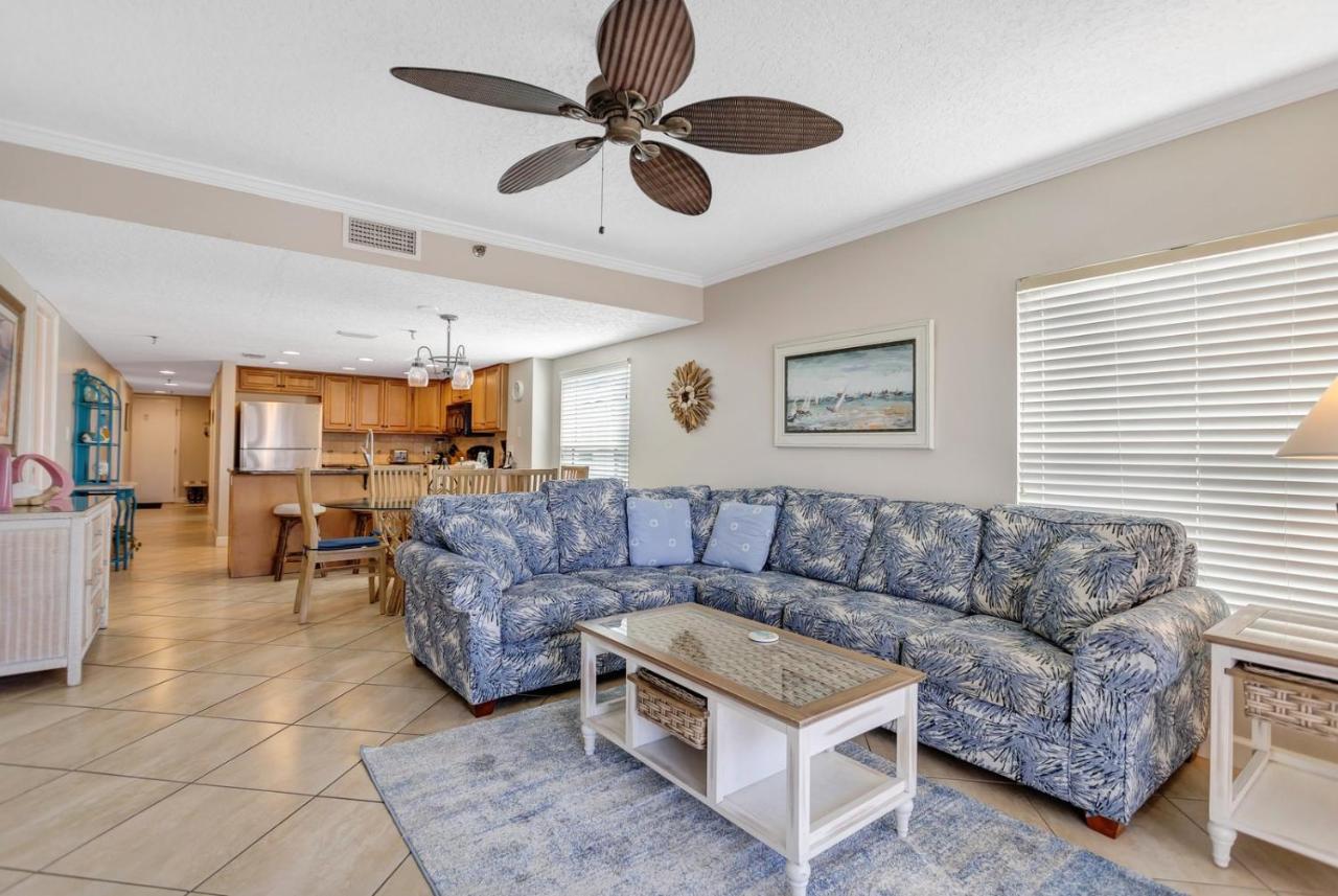 106 Beach Place Condos St. Pete Beach Exteriér fotografie